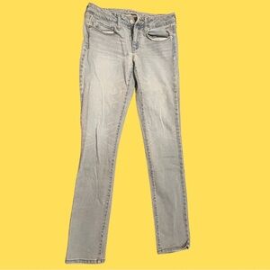 6R American Eagle Skinny Jeans